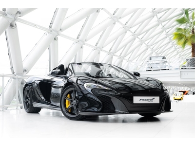 McLaren 650S Benzine