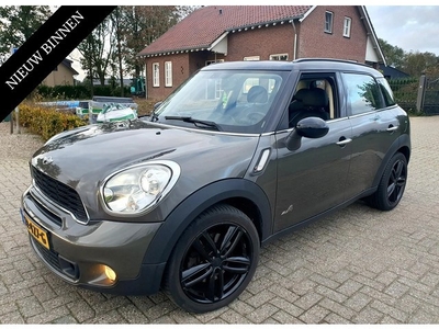 MINI Countryman 1.6 Cooper S met Leder, Airco en Vele