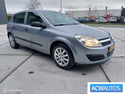 Opel Astra 1.6 Business automaat