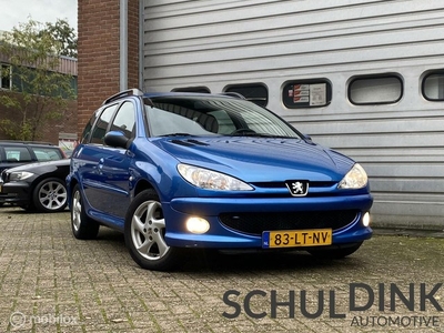 Peugeot 206 SW 1.6-16V Quiksilver NIEUWE APK