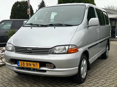 Toyota HiAce 2.5 D4D Dubbel Cabine Automaat MARGE Youngtimer