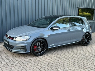 Volkswagen Golf 2.0 TSI GTI TCR