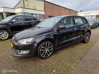 Volkswagen Polo 1.6 TDI Highline. LEES ALLES !!!