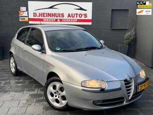 Alfa Romeo 147 1.6 T.Spark Edizione *APK NIEUW*LEDER*