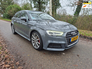 Audi A3 Sportback 30 TFSI Sport S Line Edition / Navigatie / Matrix knipperlichten / Nardo Grey/ Sportstoelen