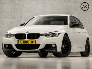 BMW 3-serie 320i High Executive M Sport 184Pk Automaat (GROOT NAVI, M PAKKET, HEAD-UP DISPLAY, STOELVERWARMING, GETINT GLAS, ALCANTARA SPORTSTOELEN, SFEERVERLICHTING, CRUISE, NIEUWE APK, NIEUWSTAAT)