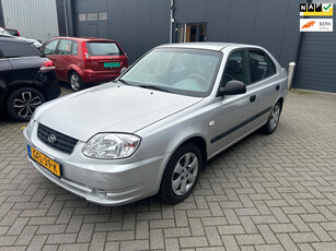 Hyundai ACCENT 1.3i GL