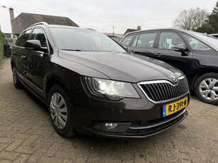 Škoda Superb Combi 1.6 TDI AMBITION BUSINESS XENON/MEMORY/CAMERA/NAVI