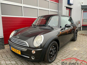 Mini Mini 1.6 Cooper clima/stoelverwarming nieuwe apk!