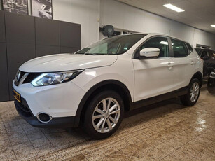 Nissan Qashqai 1.2 Acenta 116PK Navigatie / Achteruitrijcamera / Bluetooth / Parkeer Sensoren