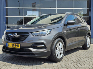 Opel Grandland X 1.2 Turbo Business +