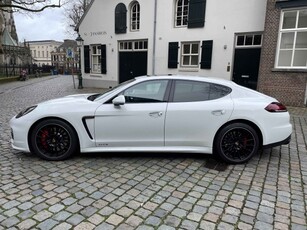 Porsche Panamera GTS