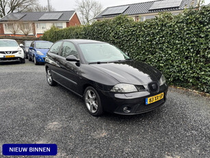 SEAT Ibiza 1.6-16V Sportstyle | Navi | Camera | Autom. Airco | Cruise Control | LMV | Sportstoelen | Stoelverwarming | Trekhaak | APK tot 10-04-2025!