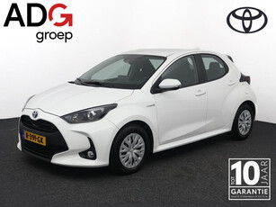 Toyota Yaris 1.5 Hybrid | Navigatie | keyless entry en start | Climate control | All season banden |