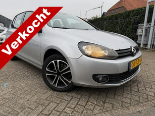 Volkswagen Golf 1.6 TDI DSG HIGHLINE NAVI/ECC/LMV/FLIPPERS/ALCANTARA