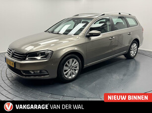 Volkswagen Passat 1.6 TDI Highline BlueMotion Navigatie-Trekhaak-Cr.contr-Clima-Camera-Parkeersensoren-Lm16''velgen