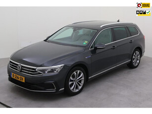 Volkswagen Passat Variant 1.4 TSI PHEV GTE Business Panoramadak / Leer / Urano Grey /