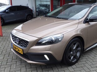 Volvo V 40 Cc 1.6 T4 180PK automaat panoramadak/Xenon/Bluetooth