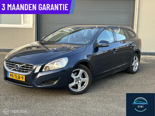 Volvo V60 1.6 T3/Navi/ parkeersensoren