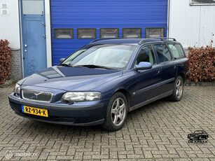 Volvo V70 2.4 Comfort Line Nwe APK/Airco/handgeschakeld