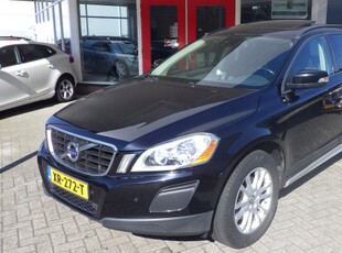 Volvo XC 60 2.4 D5 AWD Trekhaak/Panoramadak/Youngtimer