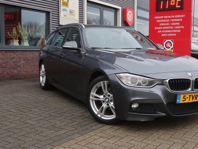 BMW 3-SERIE Touring 320i High Executive