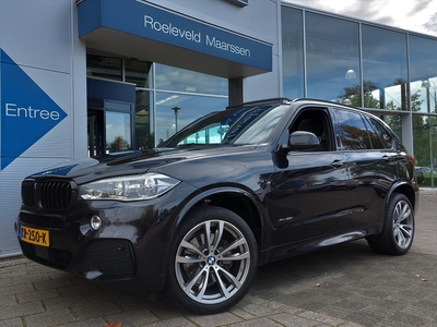 BMW X5 xDrive35i 306pk High Executive M-Sport | Navi | Panorama-Schuifdak | Adap.Cruise | Clima | Head-Up | Leder+Alcantara+Verwarmd+Elek.Verstel | Pdc V+A+Camera | 20''lm | Privacy Glass