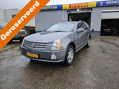 Cadillac SRX 4.6 V8 Sport Luxury Inruil koopje,Goed rijdende Cadillac. Wel even goed de tekst lezen.