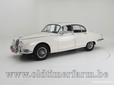 Jaguar S-Type 3.8 '67 CH75bw