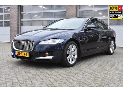 Jaguar XF Benzine