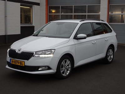 Škoda Fabia Combi 1.0 TSI Style Automatische airco, licht metalen velgen, cruise controle, parkeersensoren voor en achter, navigatie, enz.