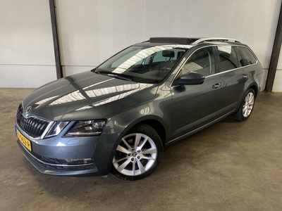 Škoda Octavia Combi 1.5 TSI 150 PK Style PANO DAK APPLE CARPLAY ADAPT CRUISE PARK ASSIST FULL LED NAVI ECC TREKHAAK