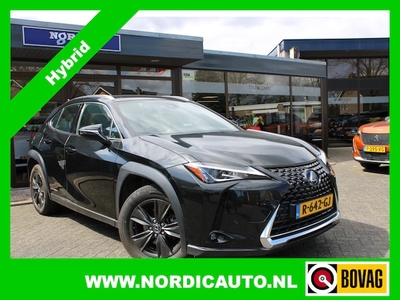 Lexus UX Benzine