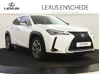 Lexus UX Benzine