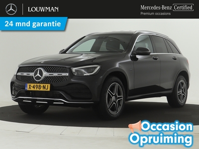 MERCEDES GLC-KLASSE 300 e AMG Plug-In Hybride Limited | Parkeerpakket + camera | Stoelverwarming | Navigatie | Elektrische achterklep | AMG Line |