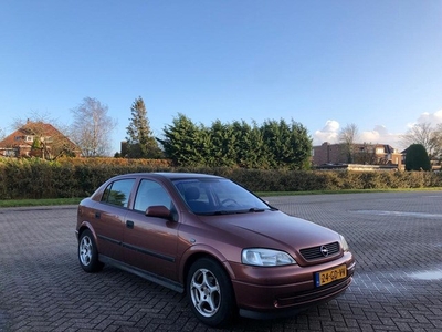 Opel Astra 1.6 Pearl (bj 2000)