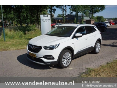 Opel Grandland Benzine