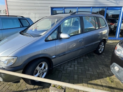 Opel Zafira Benzine