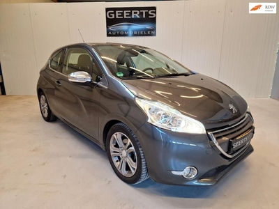 Peugeot 208 Benzine