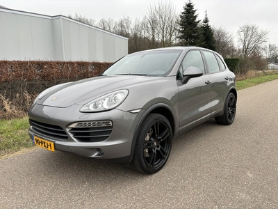 Porsche Cayenne 4.8 S / AUTOMAAT / PANORAMADAK / LUCHTVERING / ORG NED