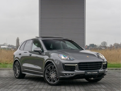 Porsche Cayenne Benzine