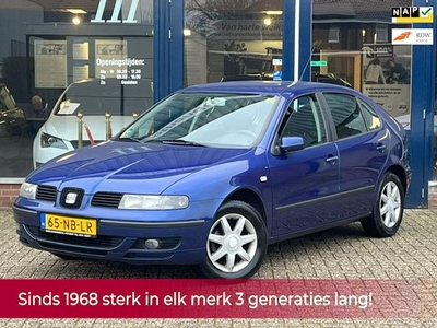 Seat Leon 1.6-16V Stella! NL AUTO NAP! Nieuwe 4 season banden! Airco l LM velge l Trekhaak! Inruil koopje!