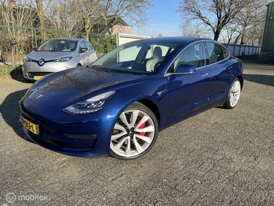 Tesla Model 3 Elektriciteit