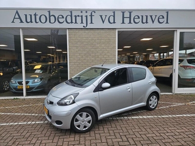 Toyota Aygo 1.0-12V Comfort *Navigatie*Airco*5drs*Rijklaar