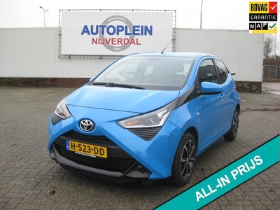 Toyota Aygo 1.0 VVT-i x-play Nette goed onderhouden Aygo op