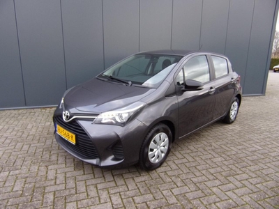 Toyota Yaris 1.3 VVT-i Now// 5DRS //AIRCO //