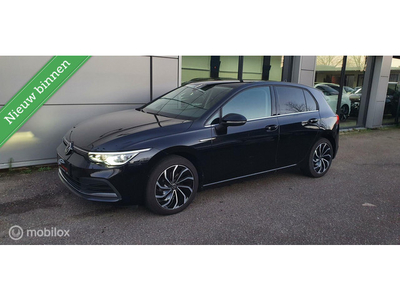 Volkswagen Golf 1.5 eTSI Style DSG Sfeer/Memory/ACC/Carplay