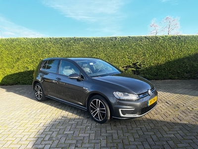 Volkswagen Golf Benzine