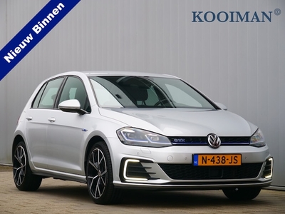 Volkswagen Golf Benzine