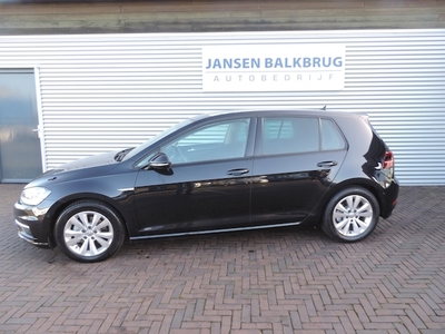 Volkswagen Golf Benzine